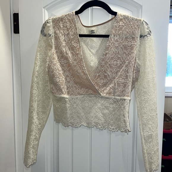 Wilfred Lace Crop Blouse - Picture 1 of 3